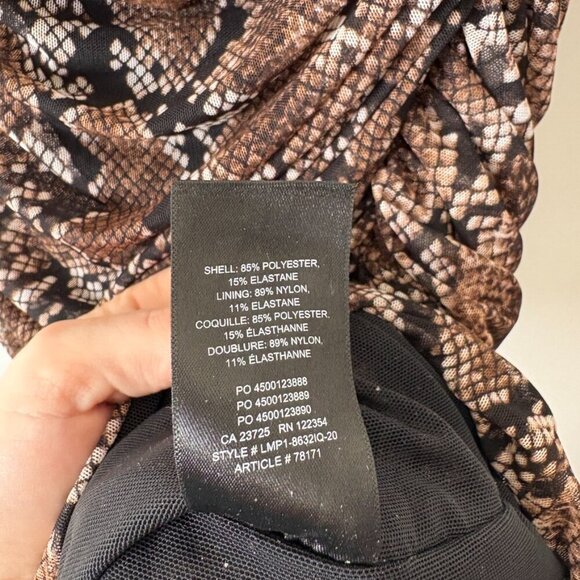 Aritzia Babaton Ruched Animal Print Bodycon Midi Dress Size 0 - Picture 10 of 10